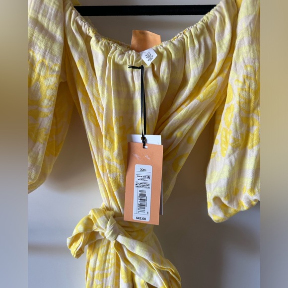 NWT Future Collective Off Shoulder Floral Dress - Picture 7 of 7